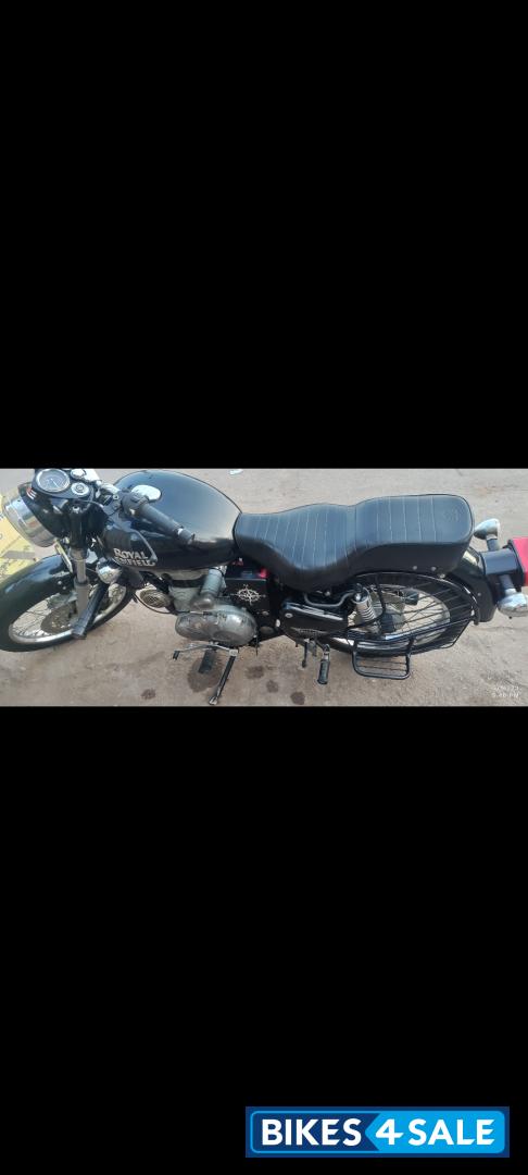 Black Royal Enfield Bullet Electra