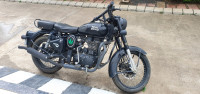 Royal Enfield Classic Stealth Black