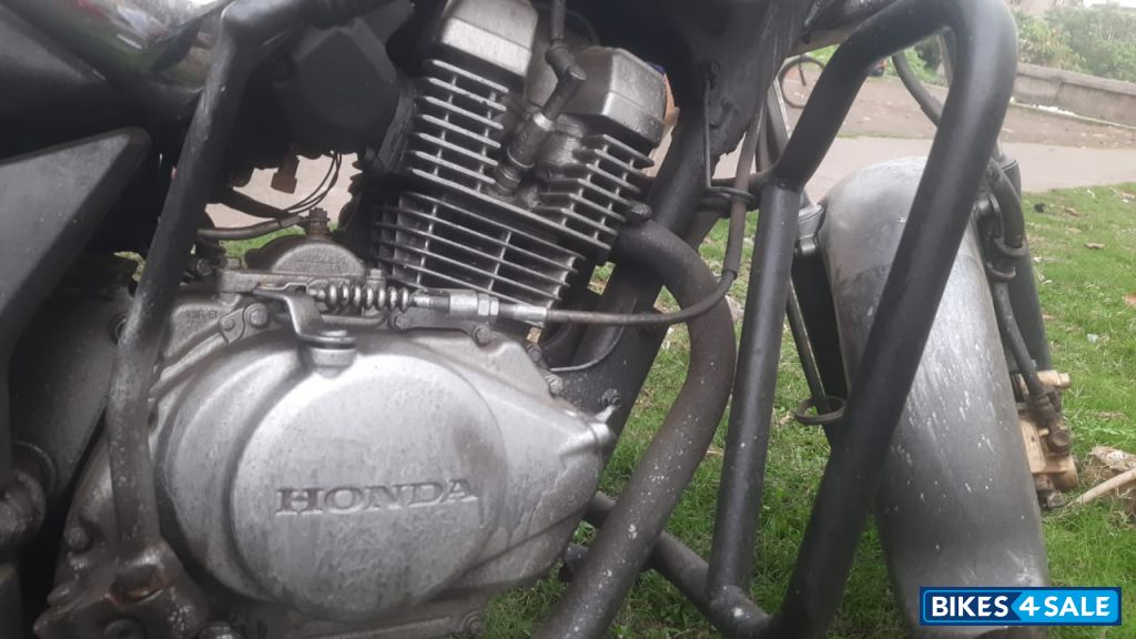Silver Honda CB Unicorn 160