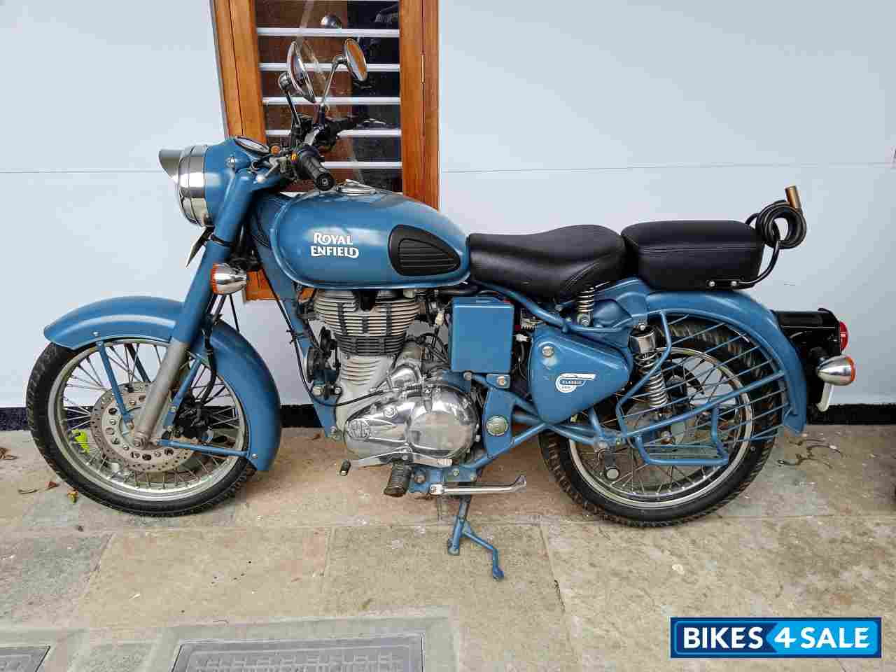 Royal Enfield Classic 500