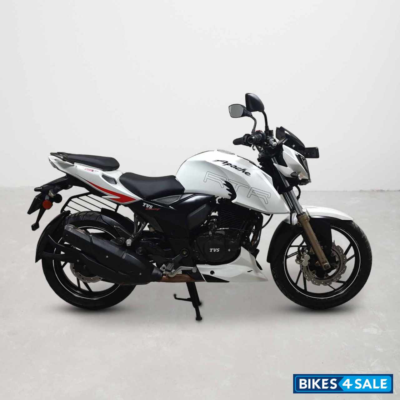 TVS Apache RTR 200 4V