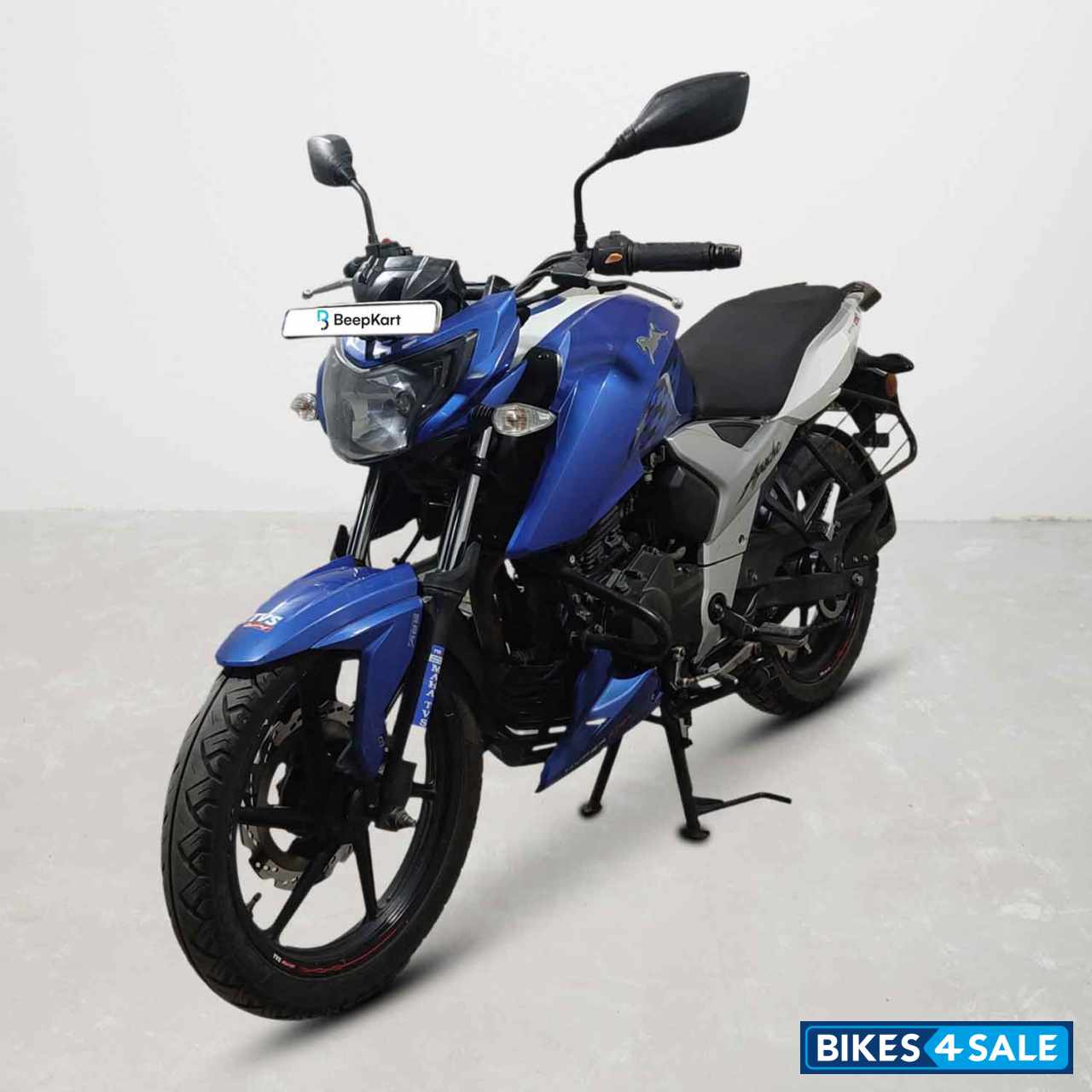 TVS Apache RTR 160 4V