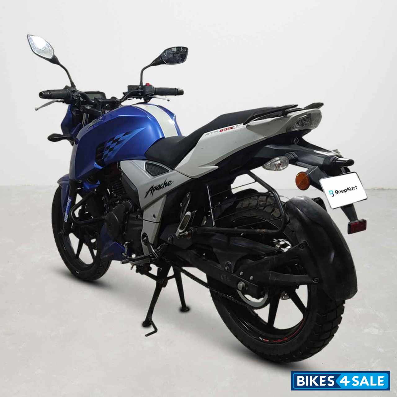 TVS Apache RTR 160 4V