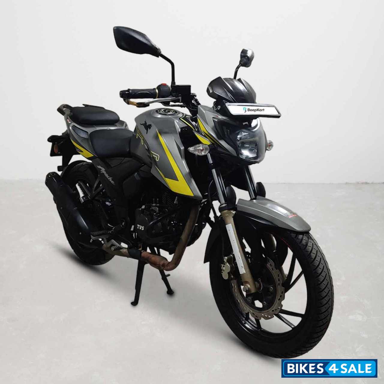 TVS Apache RTR 200 4V
