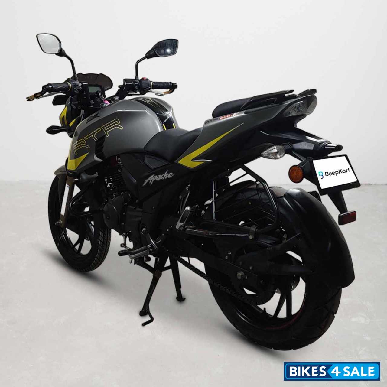 TVS Apache RTR 200 4V