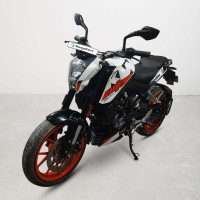KTM Duke 200