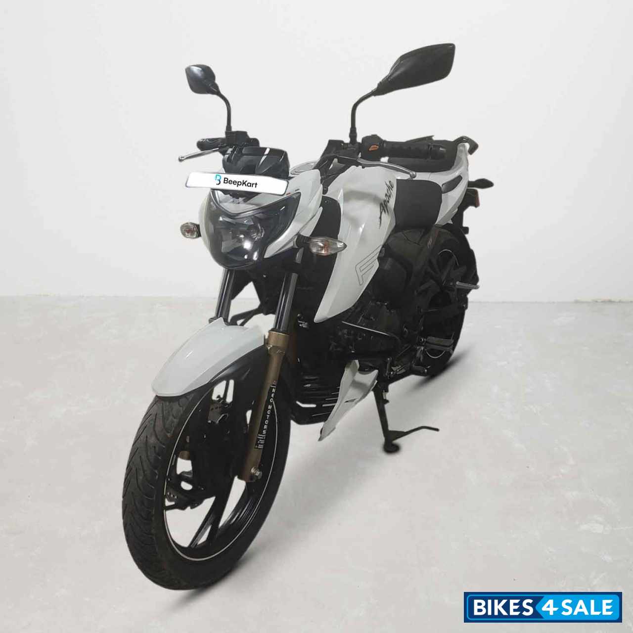 TVS Apache RTR 200 4V