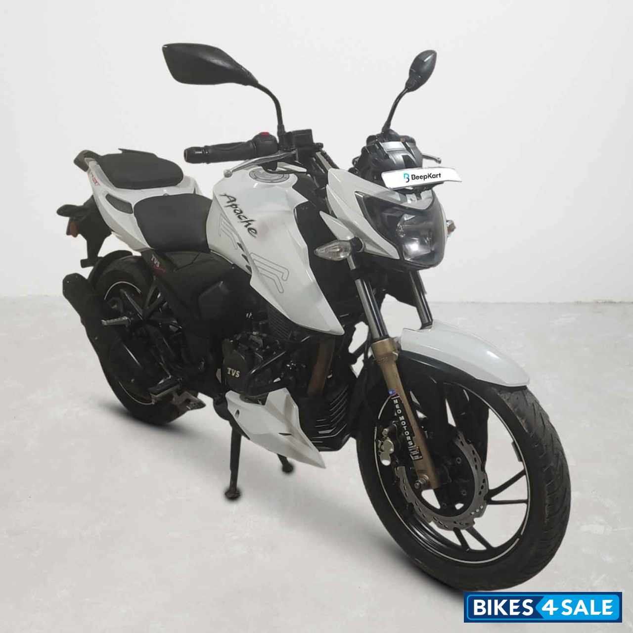 TVS Apache RTR 200 4V