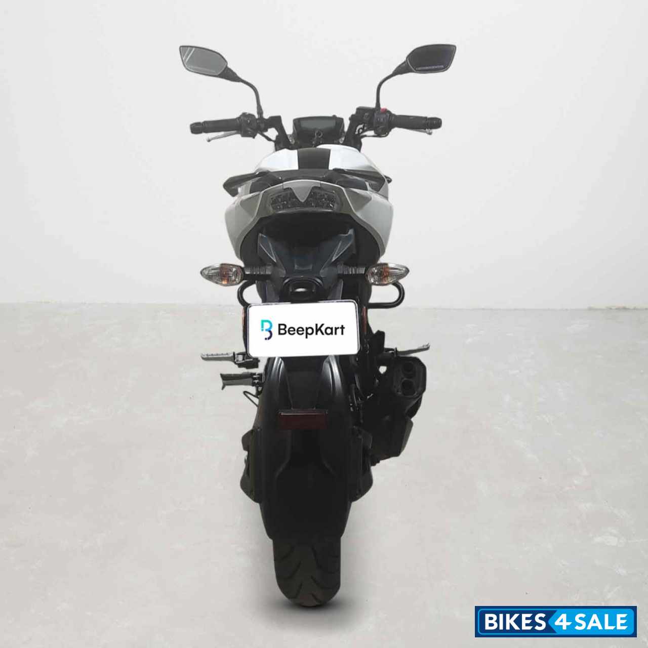 TVS Apache RTR 200 4V