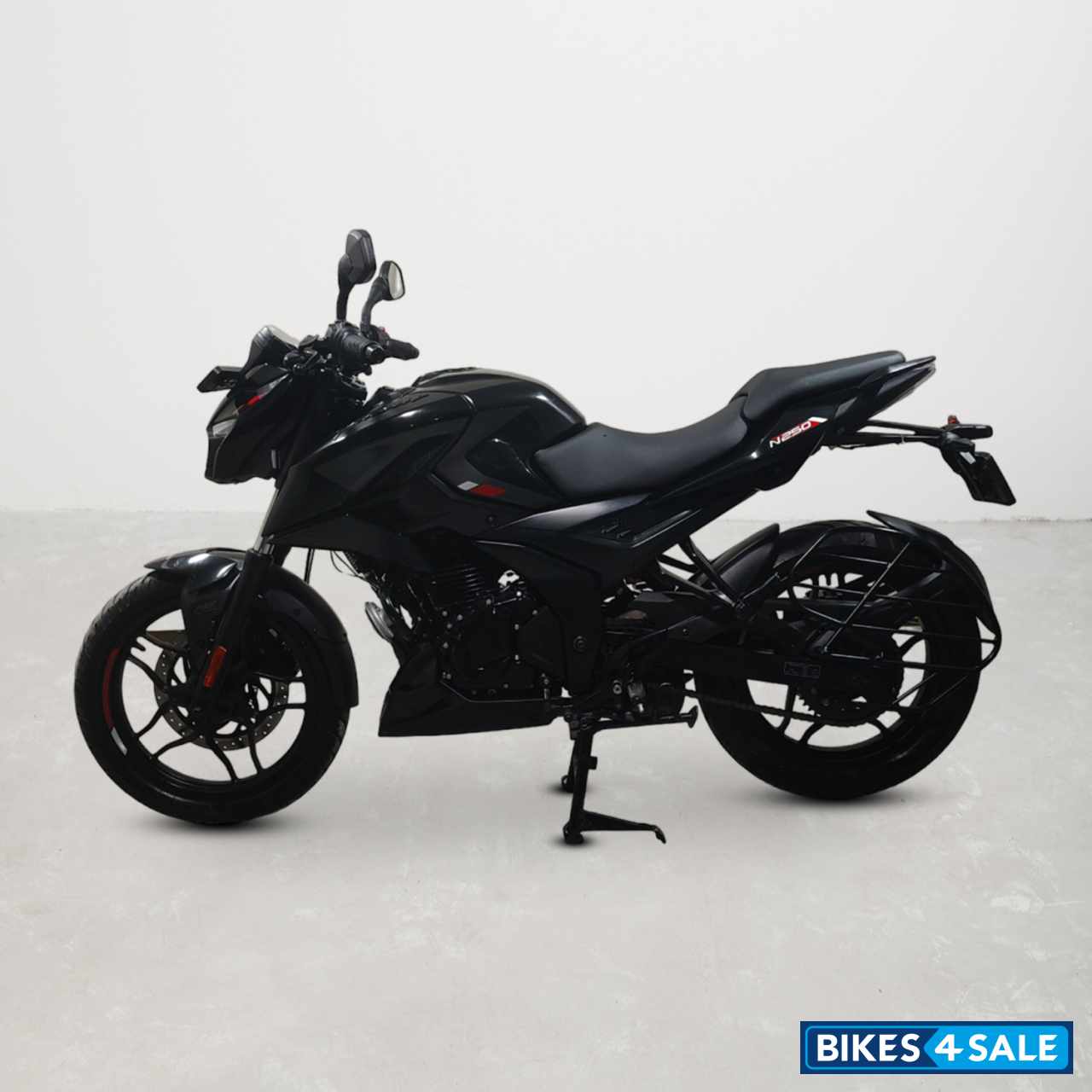 Bajaj Pulsar N250