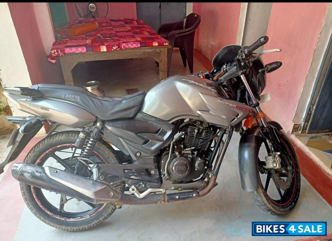 T Grey TVS Apache RTR 160
