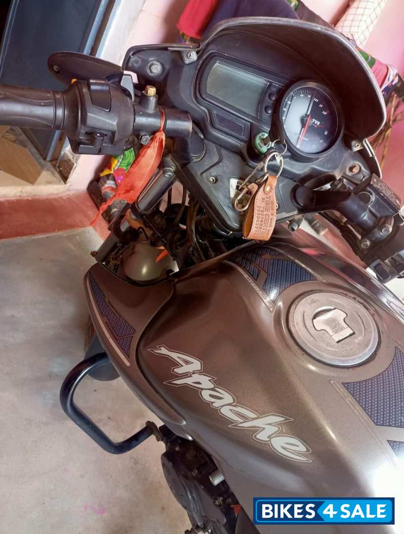 T Grey TVS Apache RTR 160