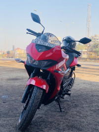 Hero Xtreme 200S BS6