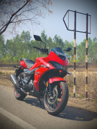 Hero Xtreme 200S BS6