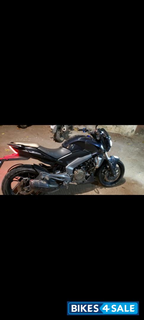 Midnight Blue Bajaj Dominar 400