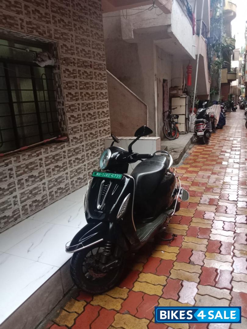 Bajaj Chetak Premium