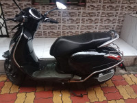 Bajaj Chetak Premium