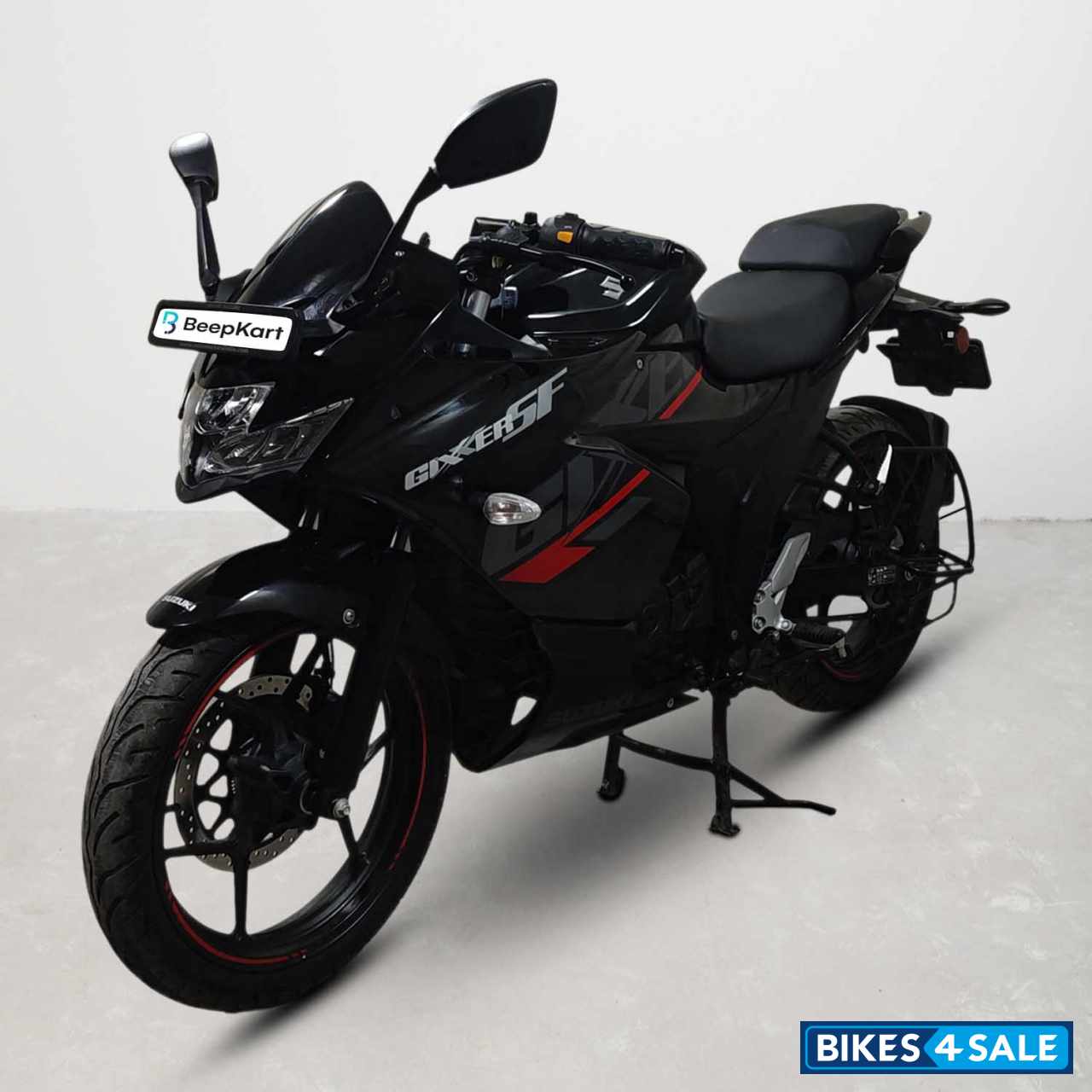 Suzuki Gixxer SF