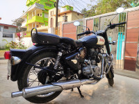 Black Royal Enfield Classic 350