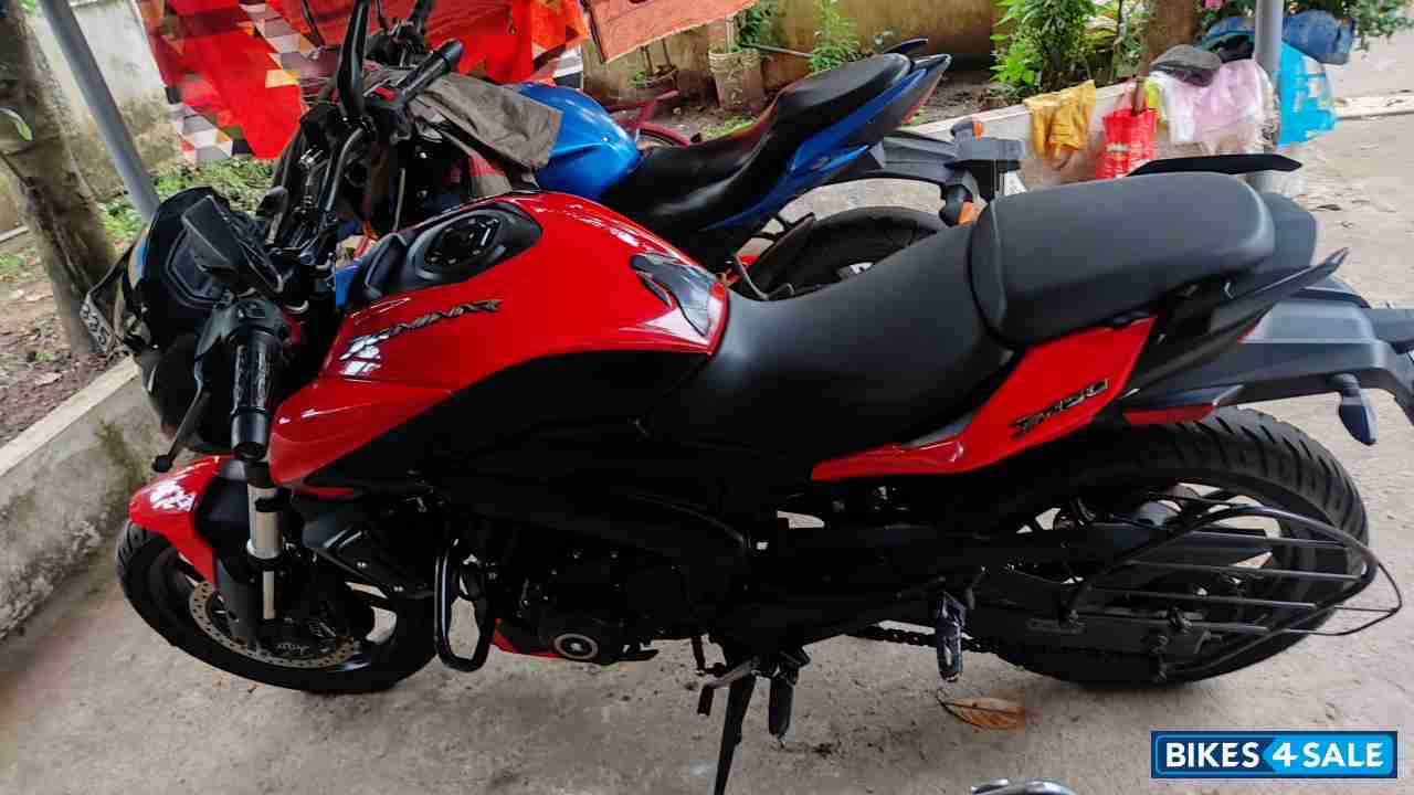 Bajaj Dominar 250