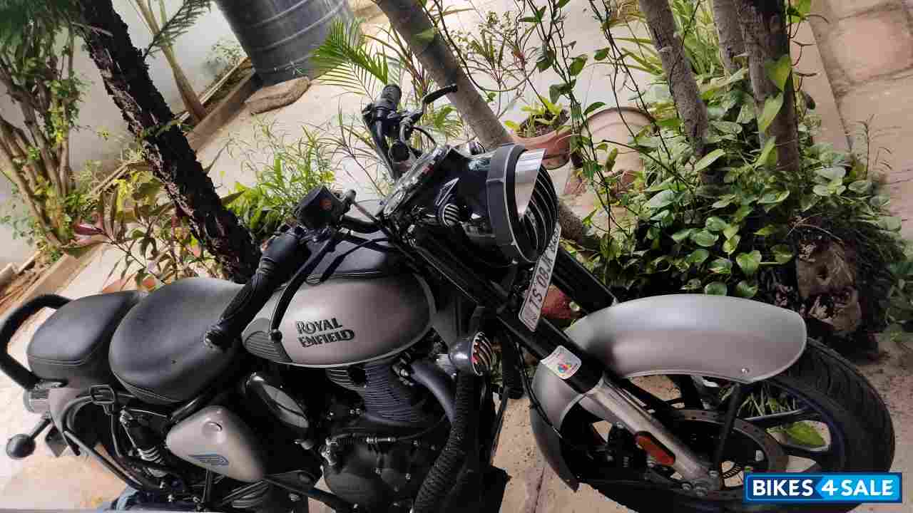 Gun Metal Grey Royal Enfield Classic 350 Dual Channel BS6