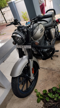 Gun Metal Grey Royal Enfield Classic 350 Dual Channel BS6