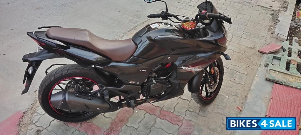 Hero Xtreme 200S BS6