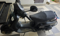 Matte Black Vespa Notte 125 BS6
