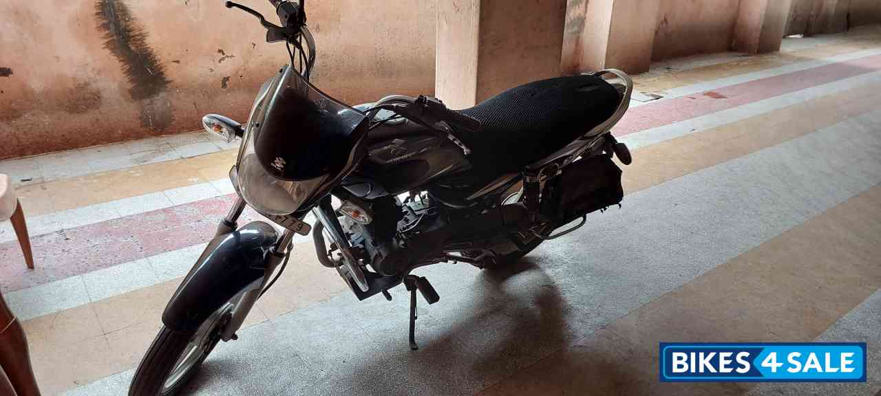 Bajaj Platina 100