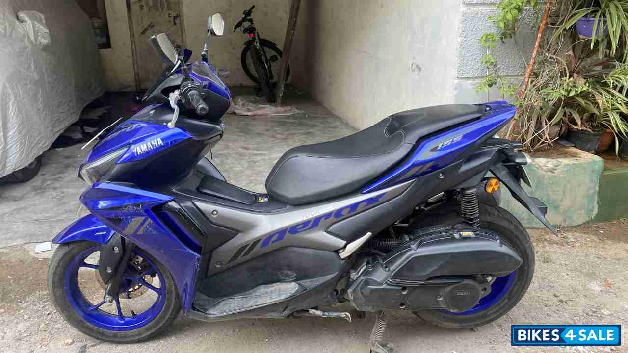 Racing Blue Yamaha Aerox 155