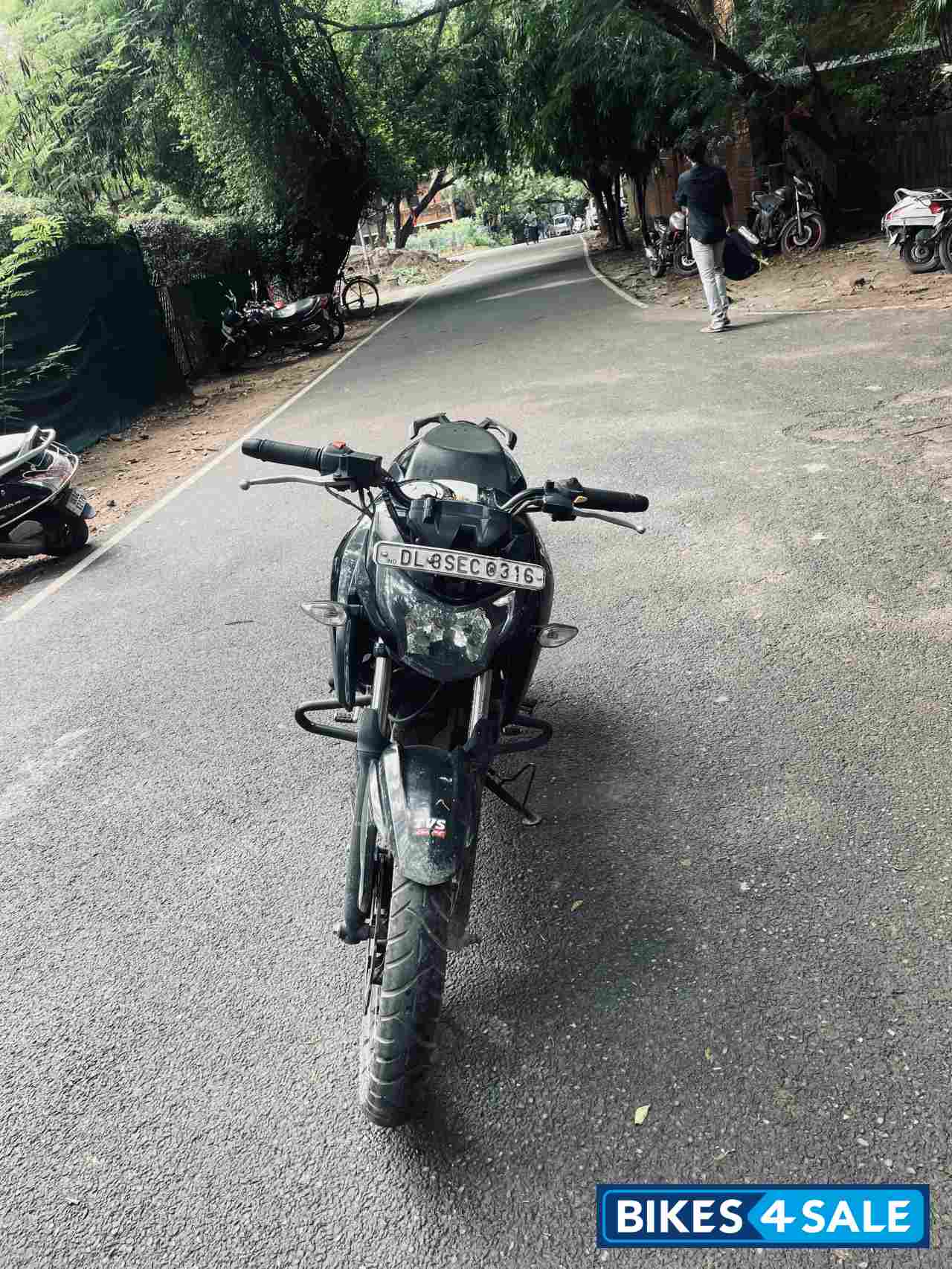 TVS Apache RTR 160 4V