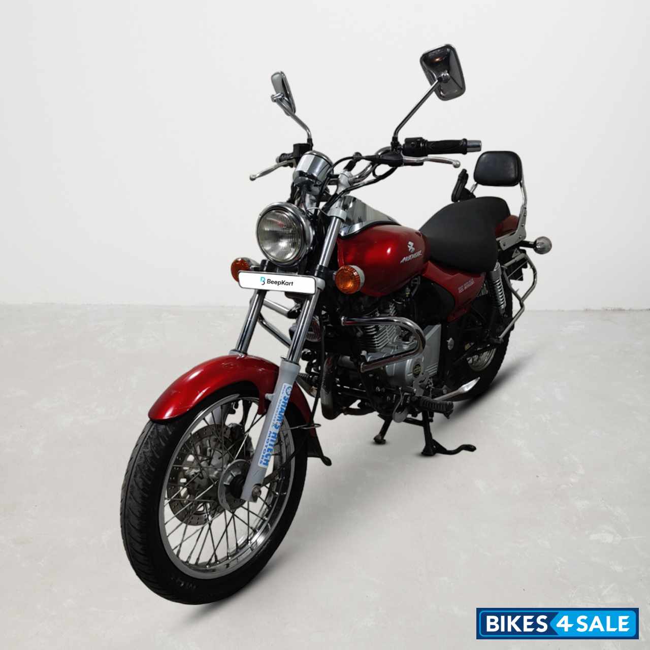 Bajaj Avenger 180 DTS-i