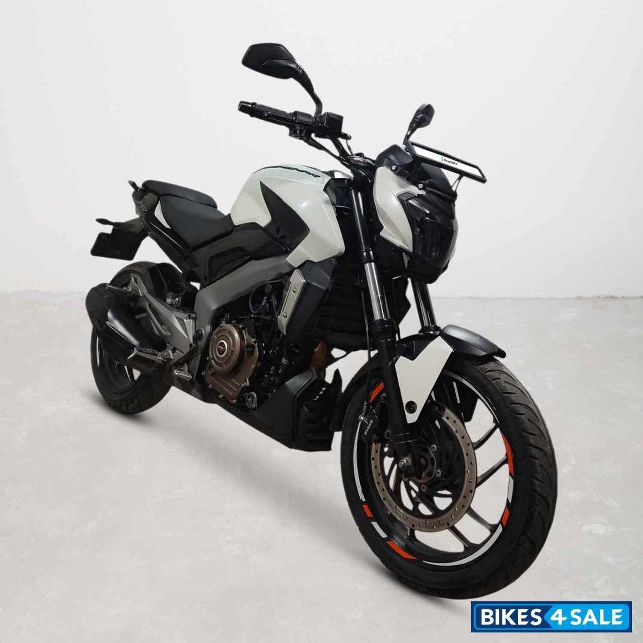 Bajaj Dominar 400