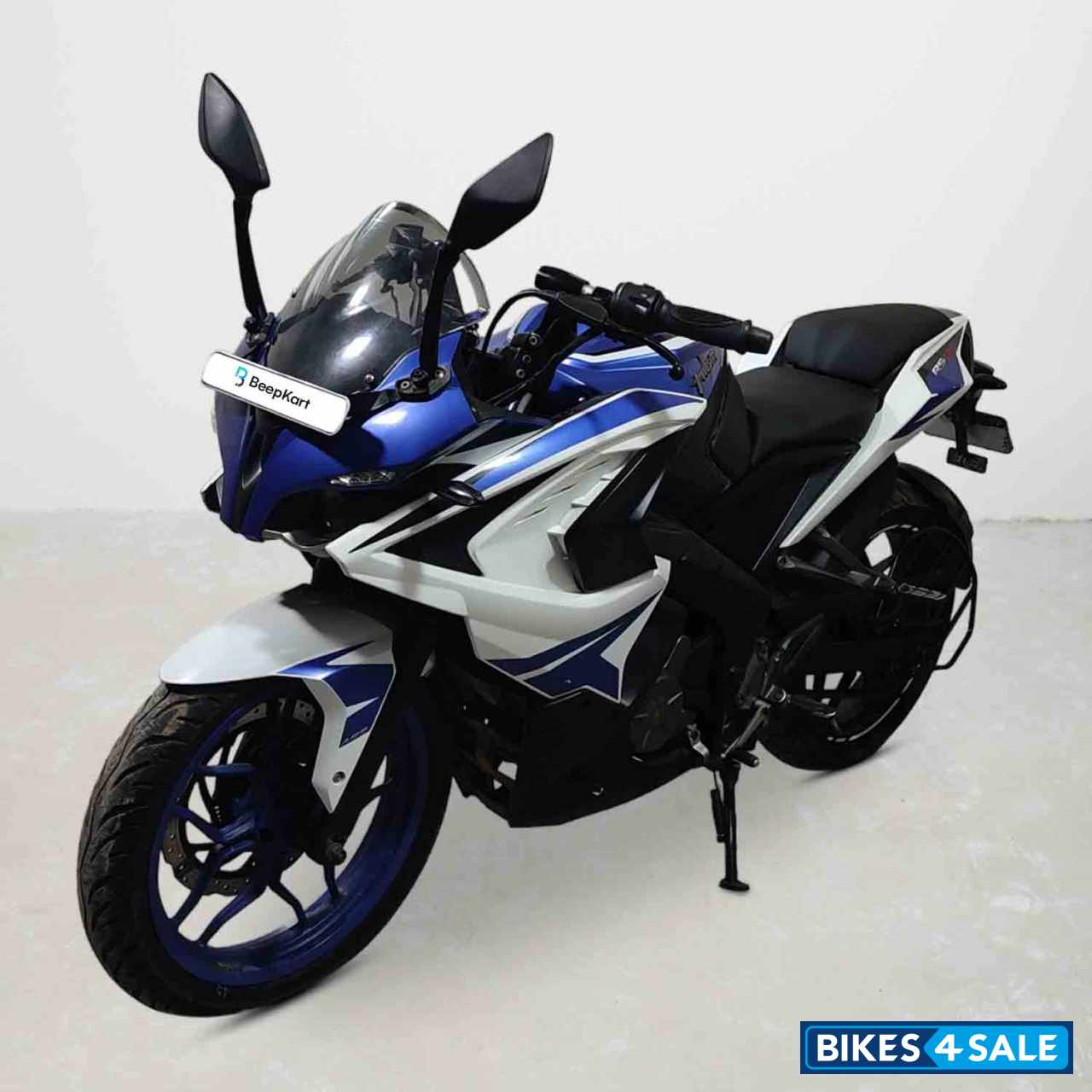 Bajaj Pulsar RS 200 Bajaj Pulsar RS 200