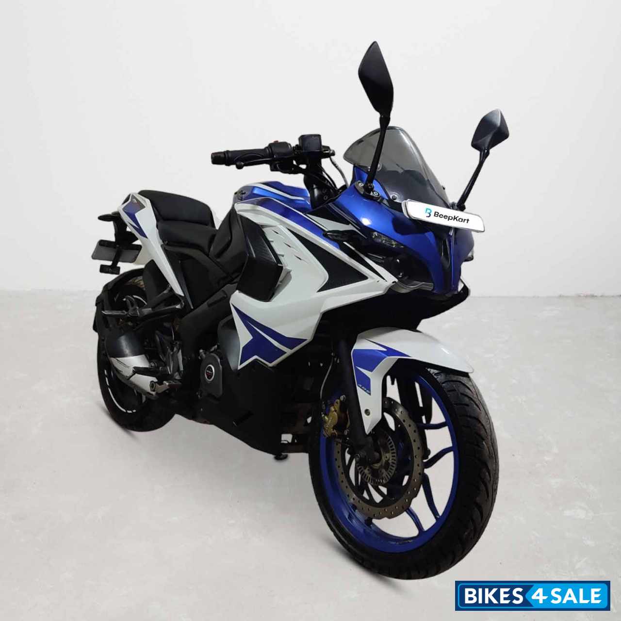 Bajaj Pulsar RS 200 Bajaj Pulsar RS 200