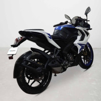 Bajaj Pulsar RS 200