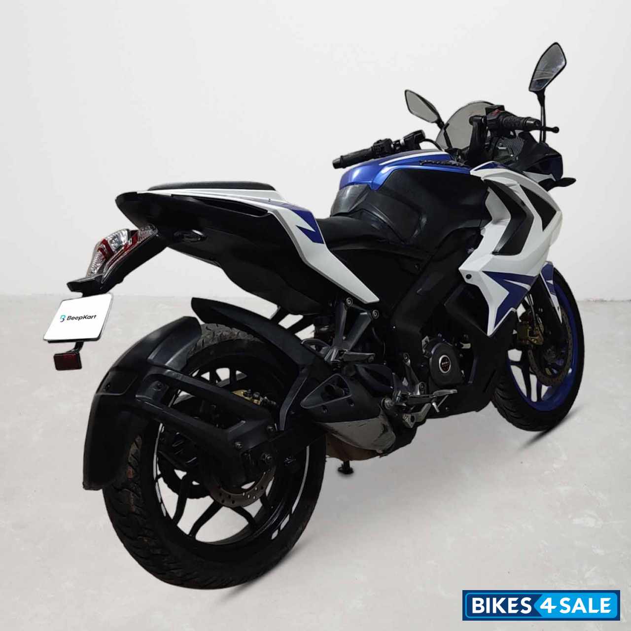 Bajaj Pulsar RS 200 Bajaj Pulsar RS 200