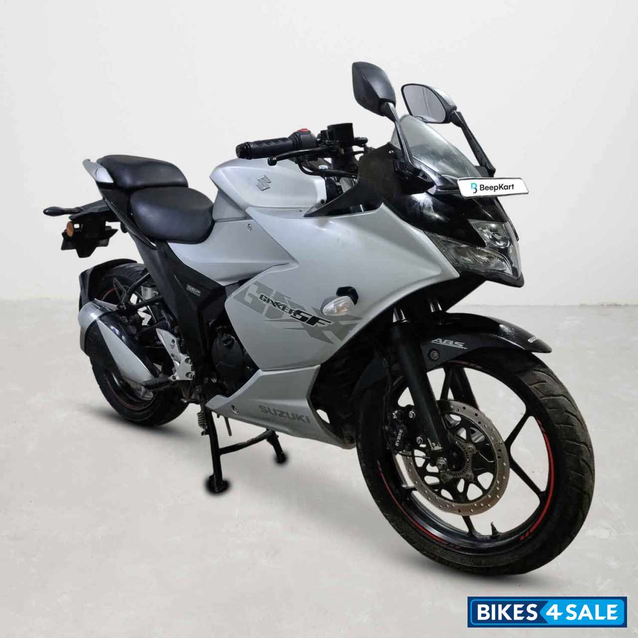 Suzuki Gixxer SF