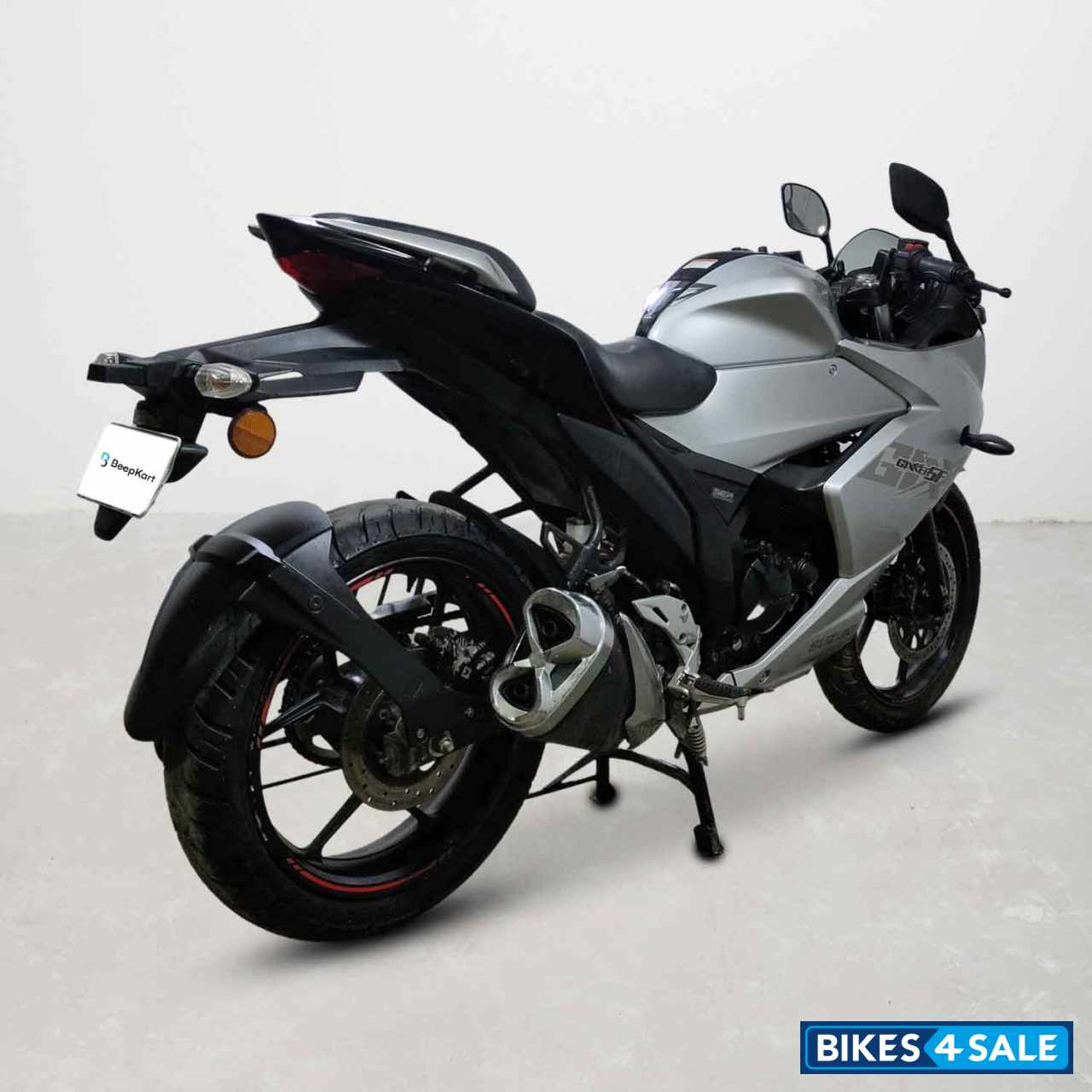 Suzuki Gixxer SF