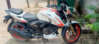 TVS Apache RTR 200 4V