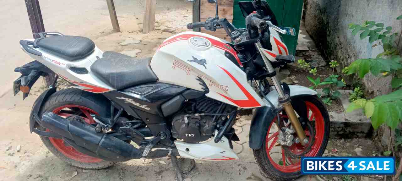 TVS Apache RTR 200 4V