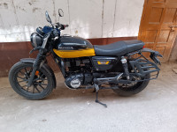 Black & Yellow Honda CB350RS