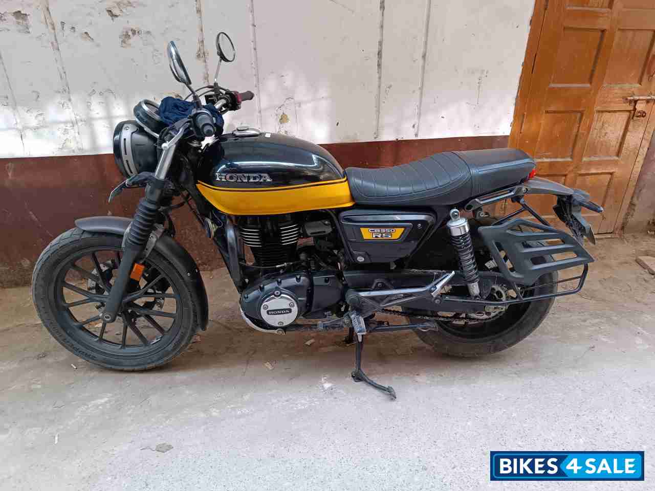 Black & Yellow Honda CB350RS