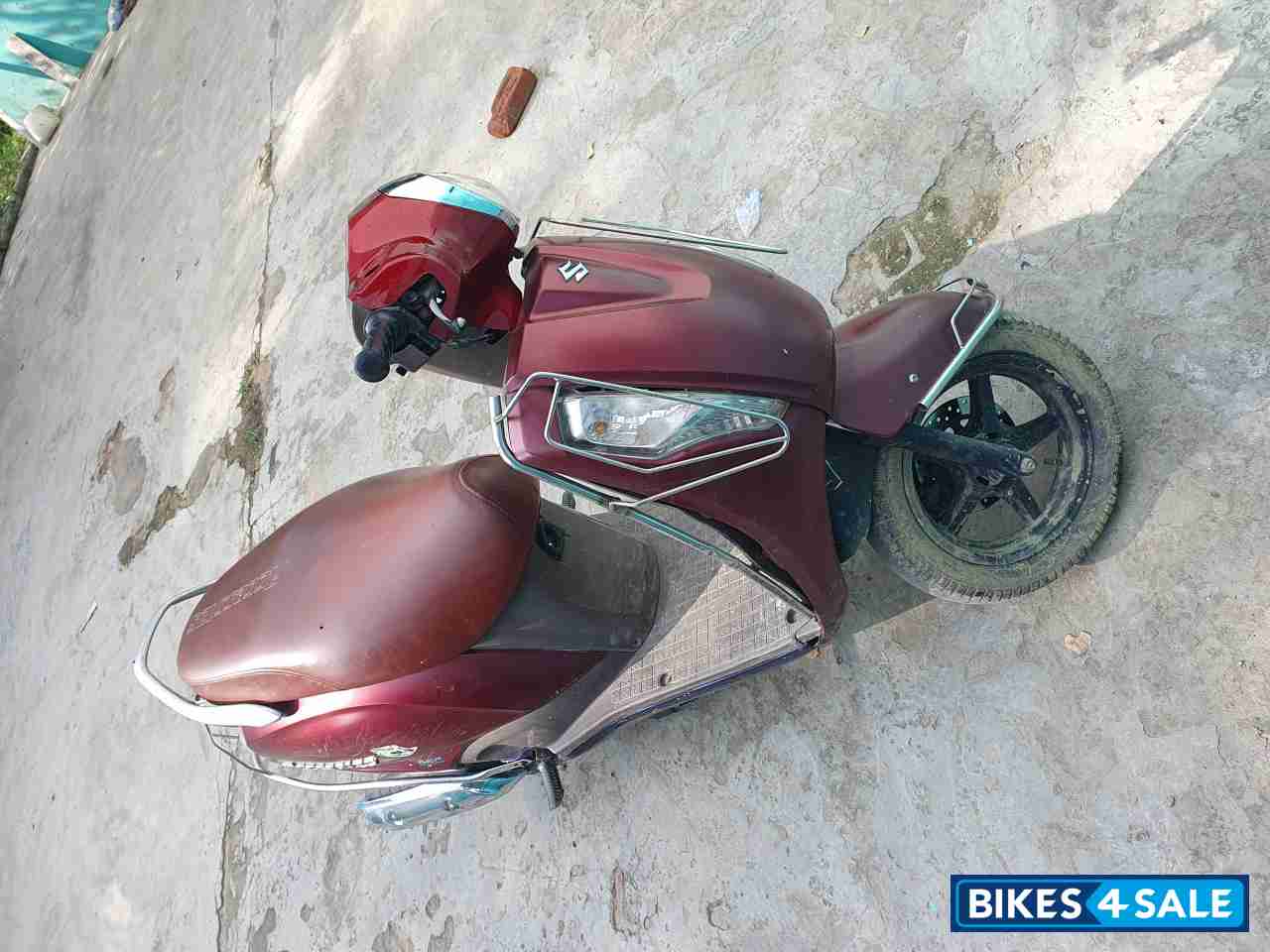 Mat Red Suzuki Access 125