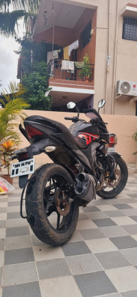 Suzuki Gixxer SF