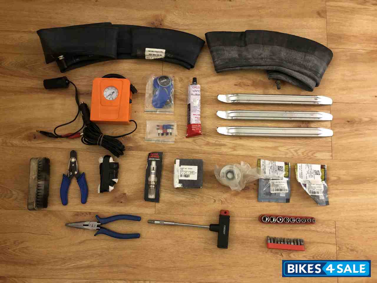 Granite Black Royal Enfield Himalayan BS VI