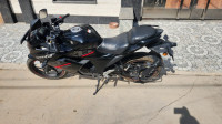 Black Suzuki Gixxer SF