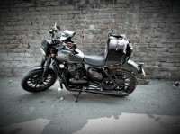 Yezdi Roadster Dark 2022 Model