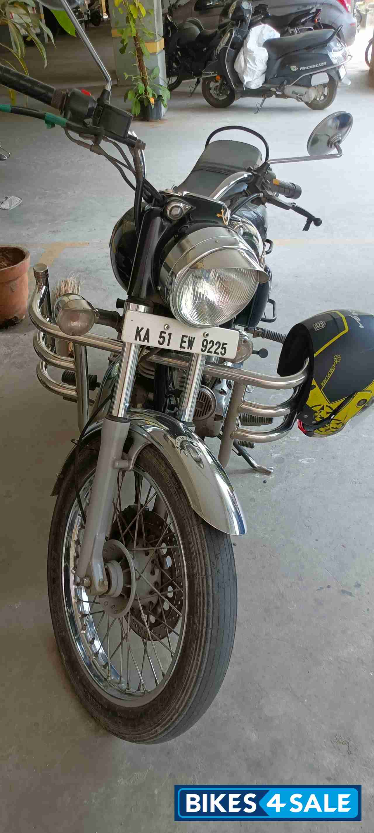 Royal Enfield Bullet 350 ES