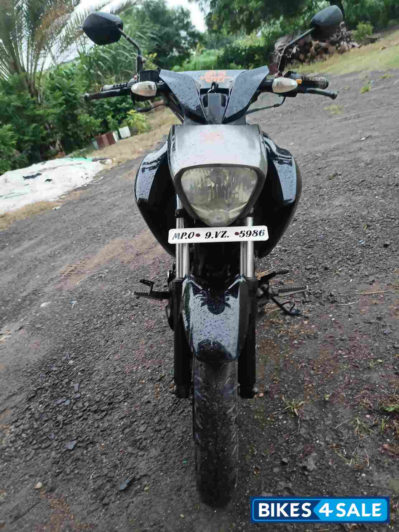 Black Suzuki Intruder 150 BS6
